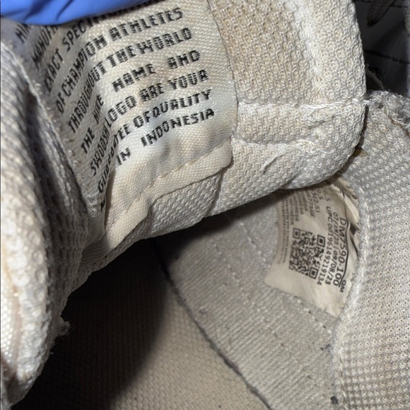 Nike Men's White and Black Casual Sneakers - Picture 5 of 5